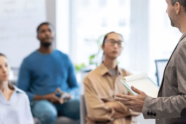 Formación con enfoque humano y resultados probados para el éxito empresarial